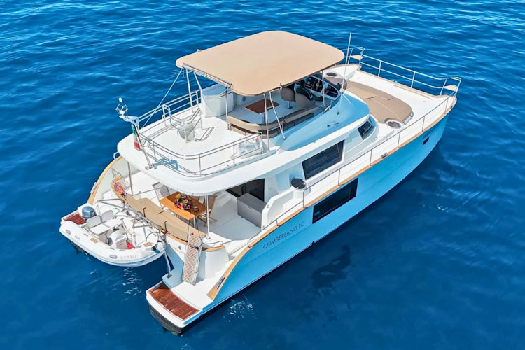 amalfi yacht